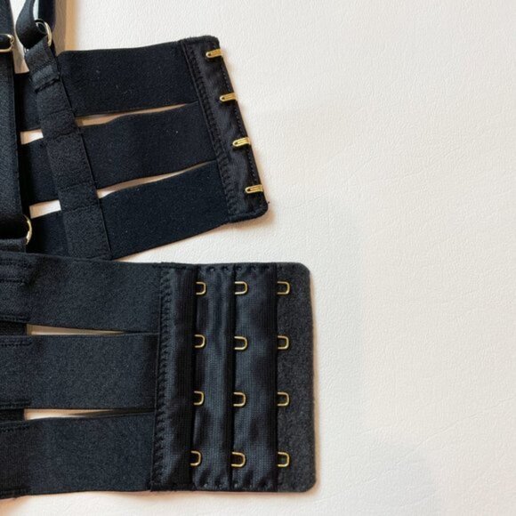 NWOT Victoria's Secret Bra 32C Unlined Balconet Strappy Banded Black B1436 - Picture 8 of 8